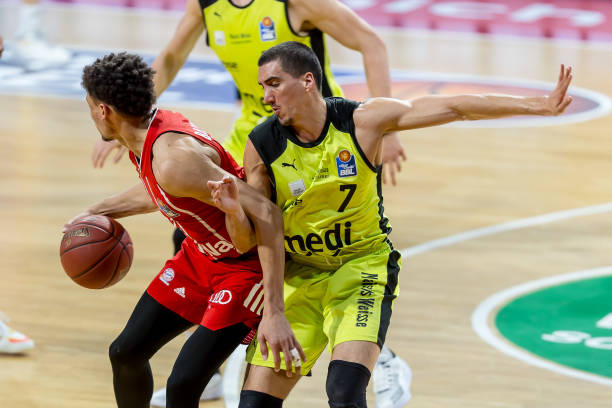 辽宁男篮引 辽宁男篮引