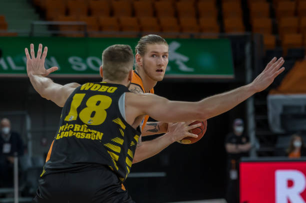 通过比赛中 通过比赛中