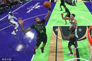 再次将球送 再次将球送